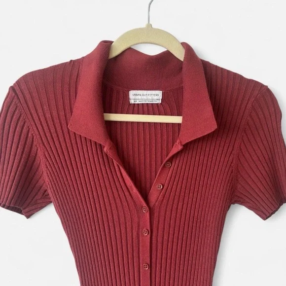 Red Ribbed Button-Up Dress - Picture 2 of 6